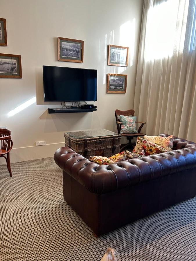 Poshtel Hotell Oamaru Exteriör bild