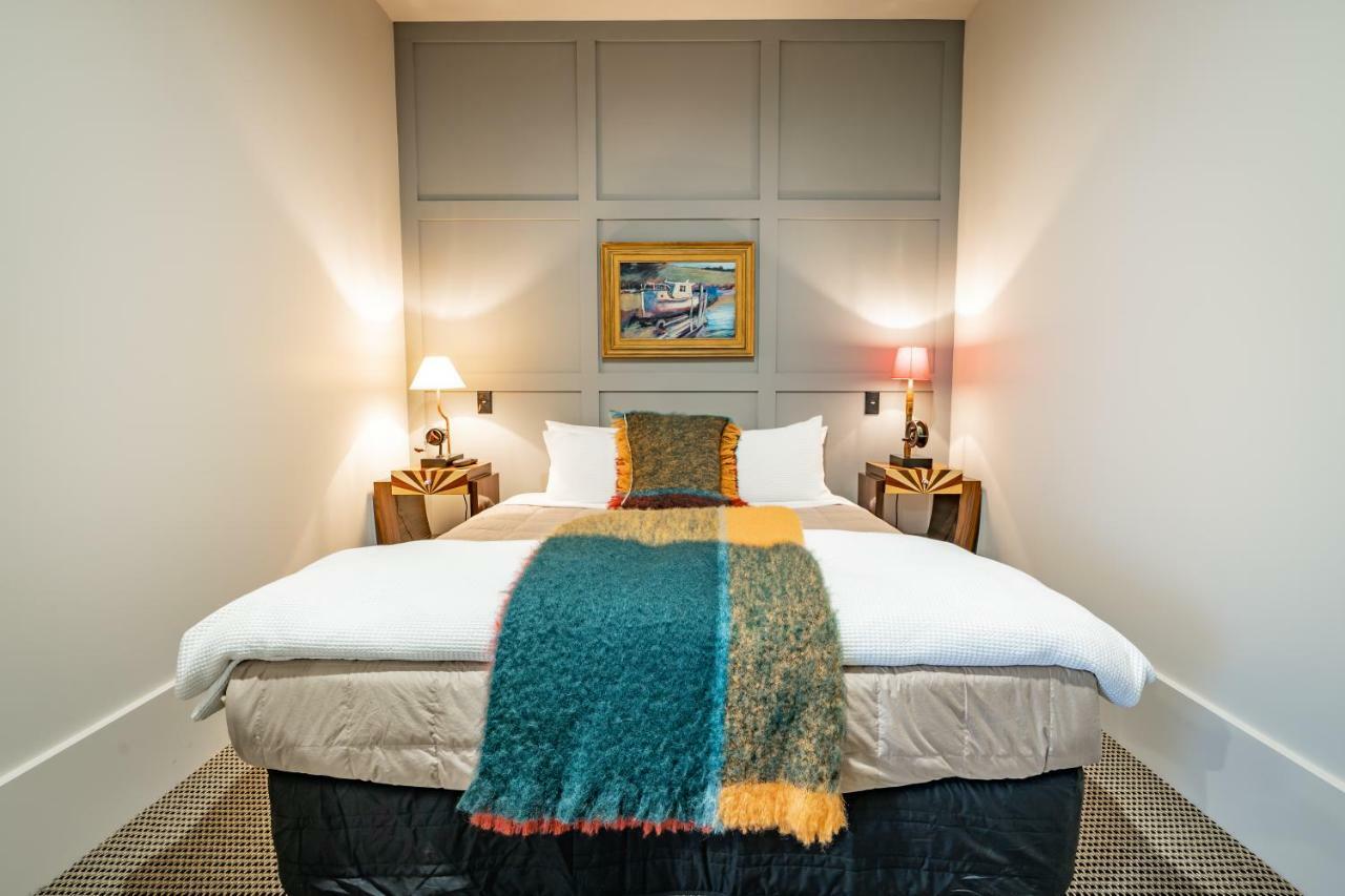 Poshtel Hotell Oamaru Rum bild